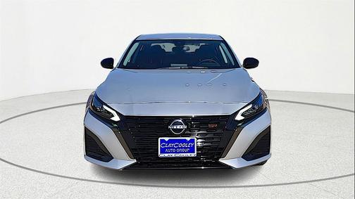 2025 Nissan Altima SR FWD