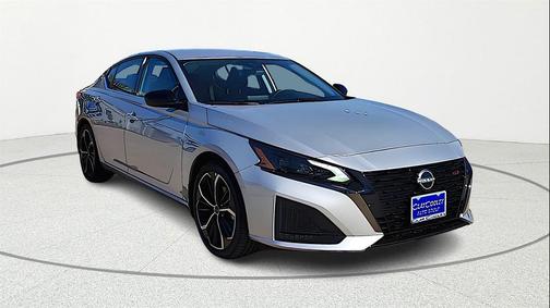 2025 Nissan Altima SR FWD