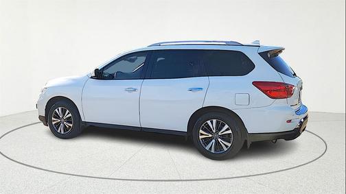 2017 Nissan Pathfinder SV