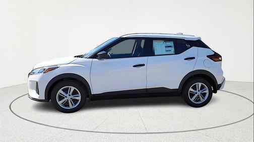 2025 Nissan Kicks S