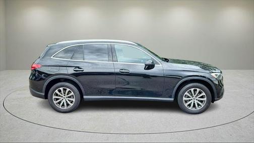 2024 Mercedes-Benz GLC 300 4MATIC