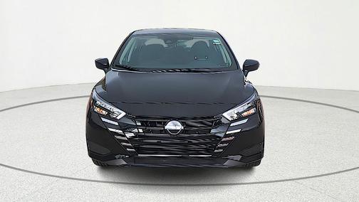 Super Black Metallic 2025 Nissan Versa 1.6 SV