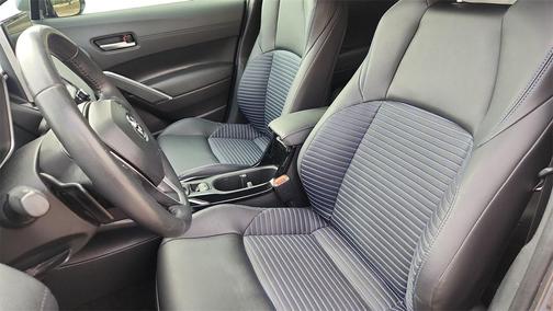 2024 Toyota Corolla Cross Hybrid Hybrid Nightshade