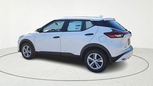 2025 Nissan Kicks S
