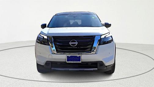 2025 Nissan Pathfinder Platinum 4WD