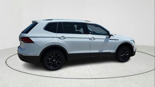 2024 Volkswagen Tiguan 2.0T Wolfsburg Edition