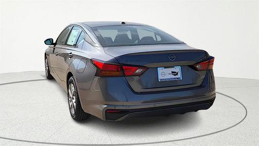 2025 Nissan Altima S FWD