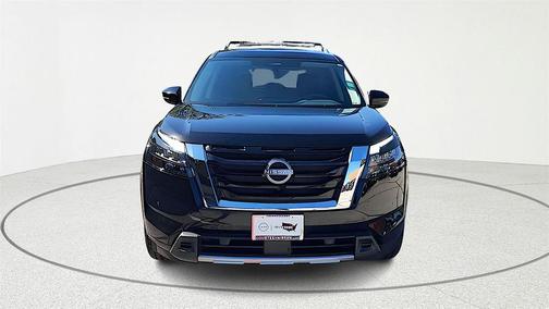2025 Nissan Pathfinder SL FWD