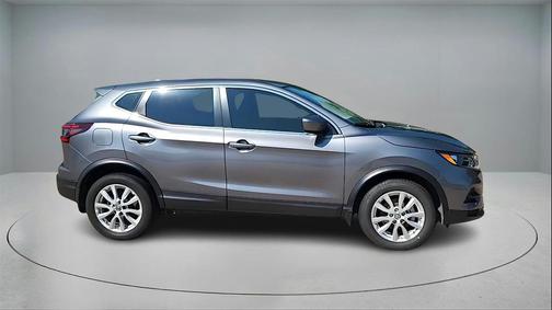2022 Nissan Rogue Sport S