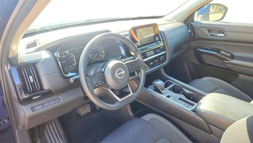 2022 Nissan Pathfinder S 2WD