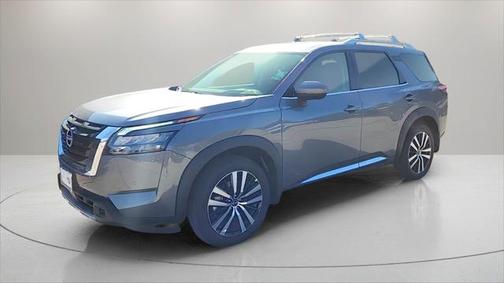 2025 Nissan Pathfinder Platinum FWD