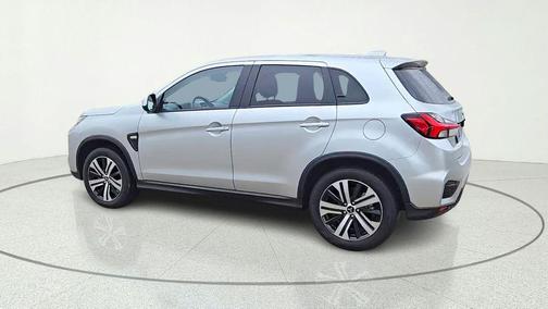 Alloy Silver Metallic 2026 Mitsubishi Outlander Sport 2.0 ES