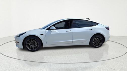 Pearl White Multi-Coat 2021 Tesla Model 3 Long Range