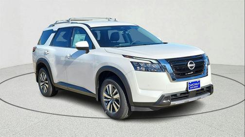 2025 Nissan Pathfinder SL FWD