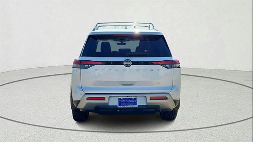 2025 Nissan Pathfinder SL FWD