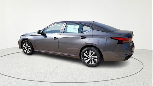 2025 Nissan Altima S FWD