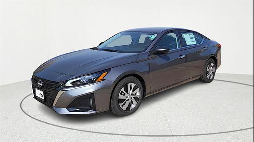 2025 Nissan Altima S FWD