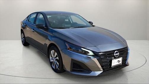 2025 Nissan Altima S FWD