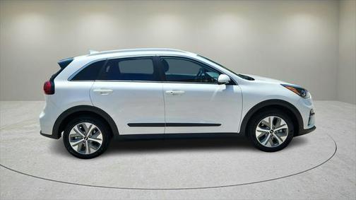 2022 Kia Niro EV EX