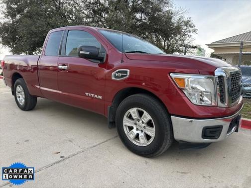 2017 Nissan Titan SV