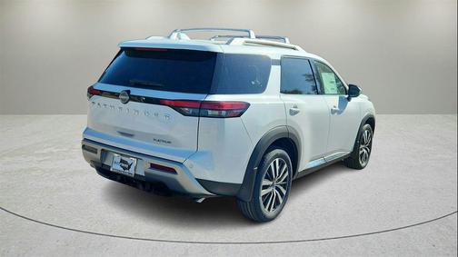 2025 Nissan Pathfinder Platinum FWD