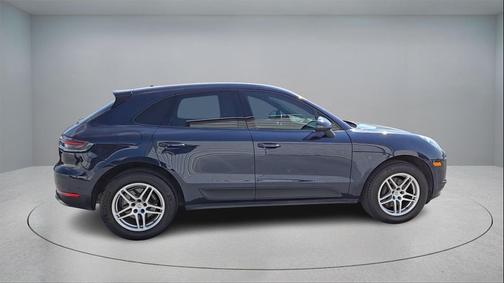 2020 Porsche Macan Base