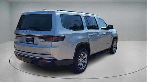 2022 Jeep Wagoneer Series II 4x2