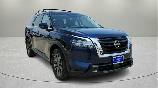 2023 Nissan Pathfinder SV FWD