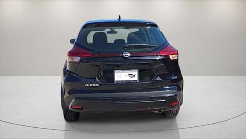 2025 Nissan Kicks S