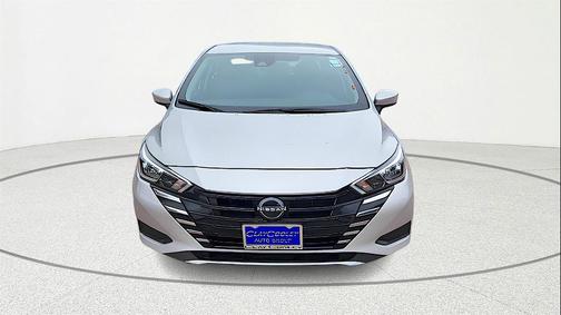 2024 Nissan Versa 1.6 SV