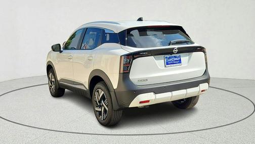 Fresh Powder 2026 Nissan Kicks SV