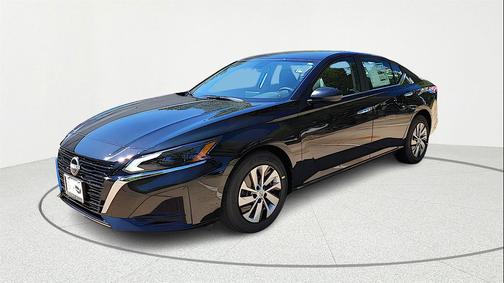 2025 Nissan Altima S FWD