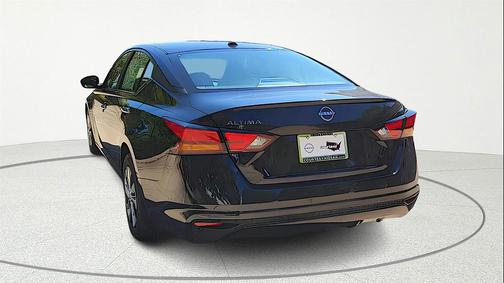 2025 Nissan Altima S FWD