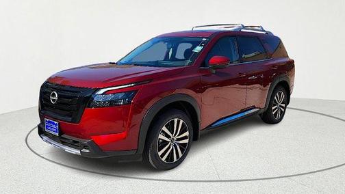 2025 Nissan Pathfinder Platinum FWD