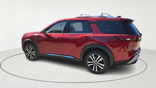 2025 Nissan Pathfinder Platinum FWD