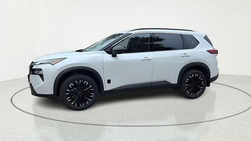 Everest White Pearl Tricoat 2026 Nissan Rogue Dark Armor
