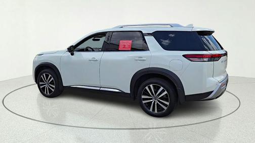Pearl White Tricoat 2024 Nissan Pathfinder Platinum FWD