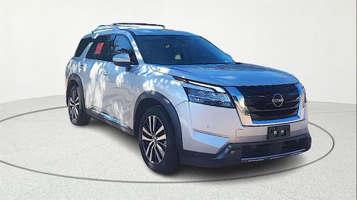 2022 Nissan Pathfinder Platinum 2WD