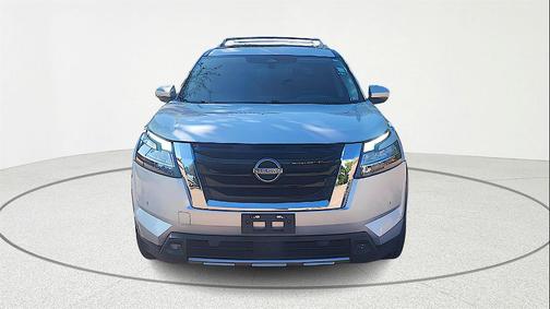 2022 Nissan Pathfinder Platinum 2WD