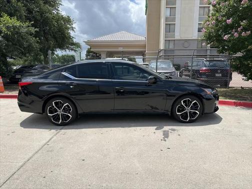 2024 Nissan Altima SR FWD