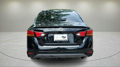 2022 Nissan Altima SR Intelligent AWD