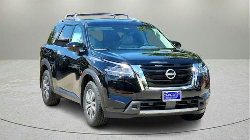 2025 Nissan Pathfinder SL FWD