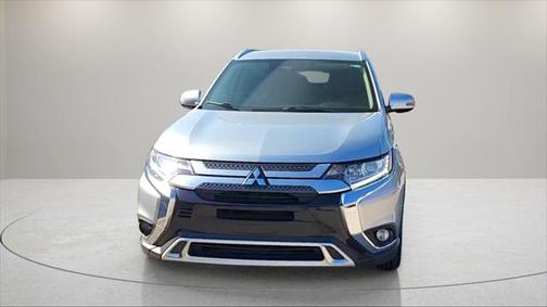 2020 Mitsubishi Outlander SE