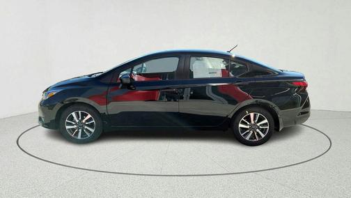 Super Black Metallic 2024 Nissan Versa 1.6 S
