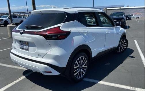 2022 Nissan Kicks SV