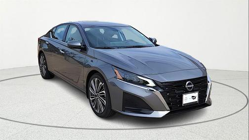 2025 Nissan Altima 2.5 SL