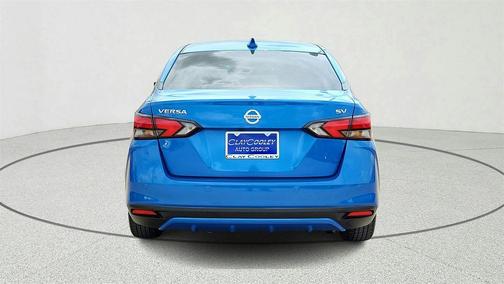 2023 Nissan Versa 1.6 SV