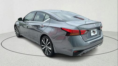 2020 Nissan Altima Platinum FWD