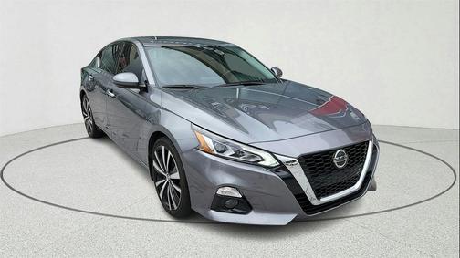2020 Nissan Altima Platinum FWD