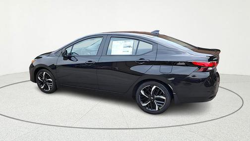 Super Black 2025 Nissan Versa 1.6 S